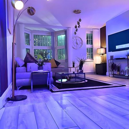 *Luxury 9Ine Lush Jacuzzi Apartment & Balcony* Birmingham Eksteriør billede