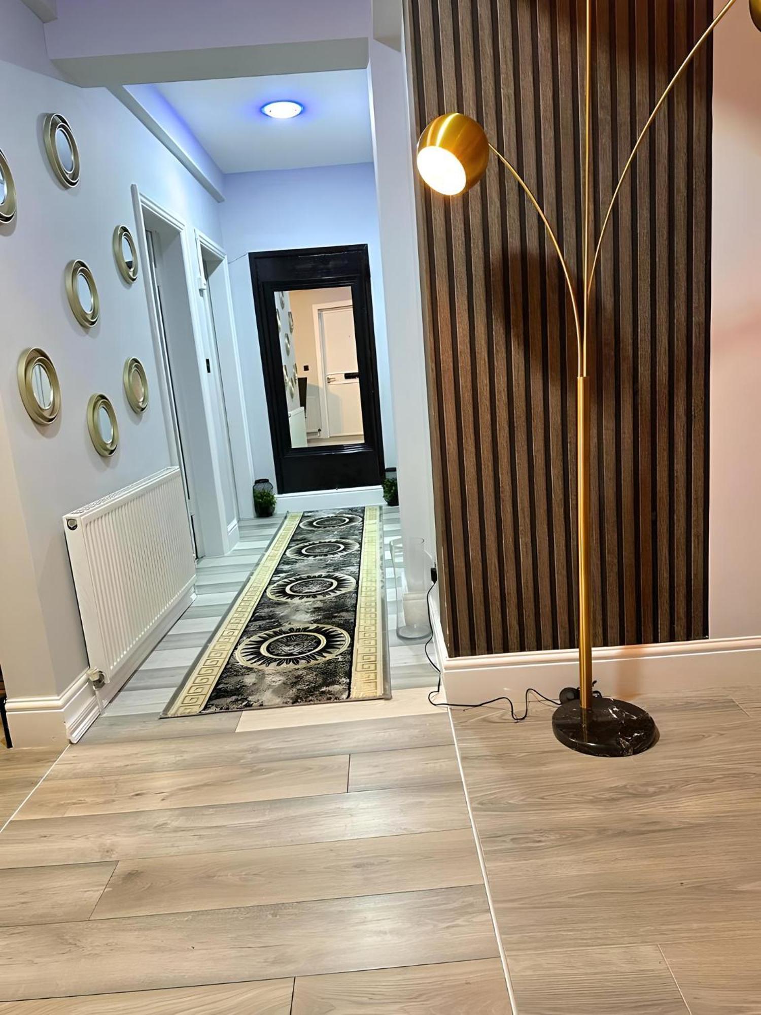 *Luxury 9Ine Lush Jacuzzi Apartment & Balcony* Birmingham Eksteriør billede