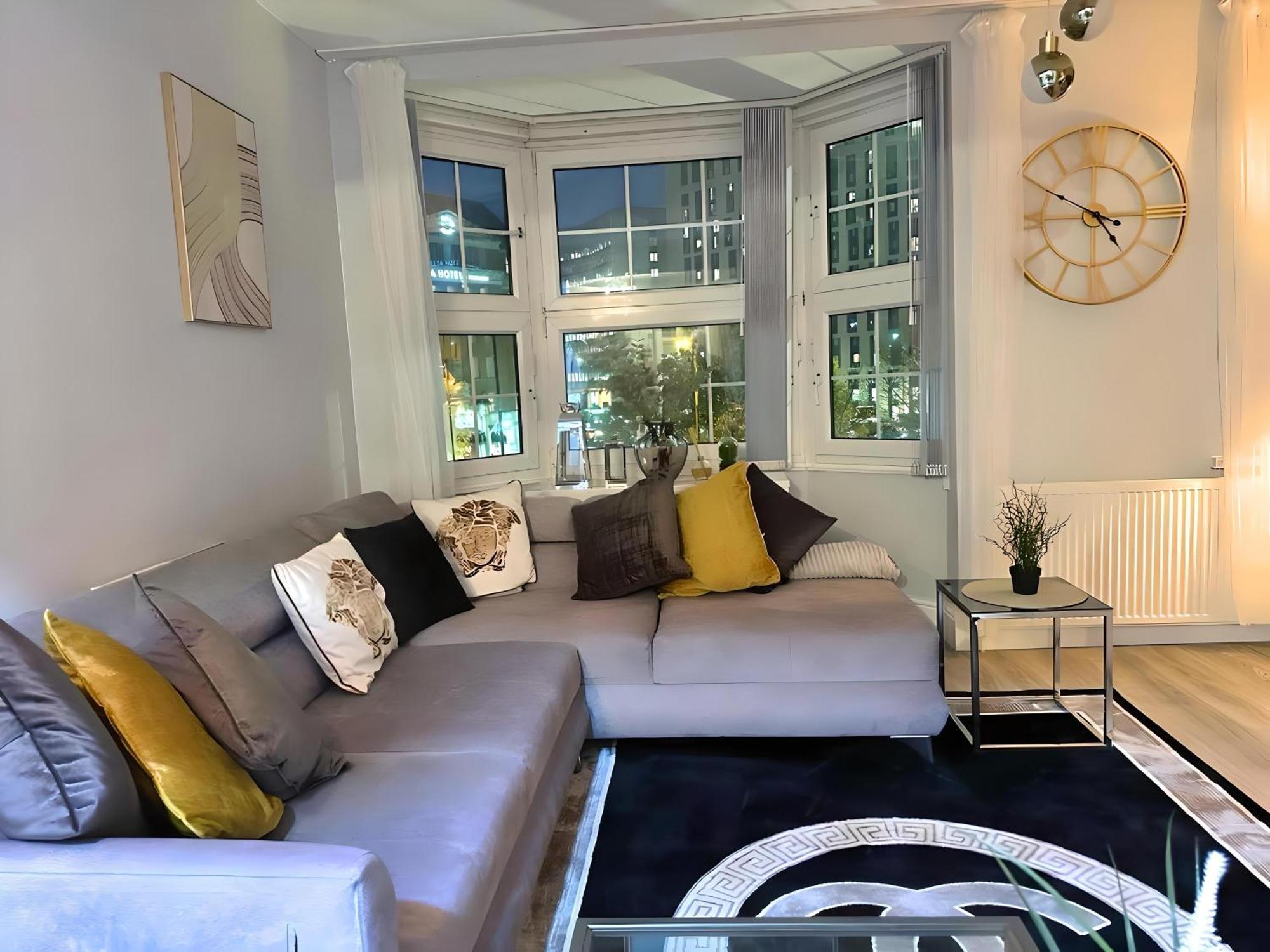 *Luxury 9Ine Lush Jacuzzi Apartment & Balcony* Birmingham Eksteriør billede