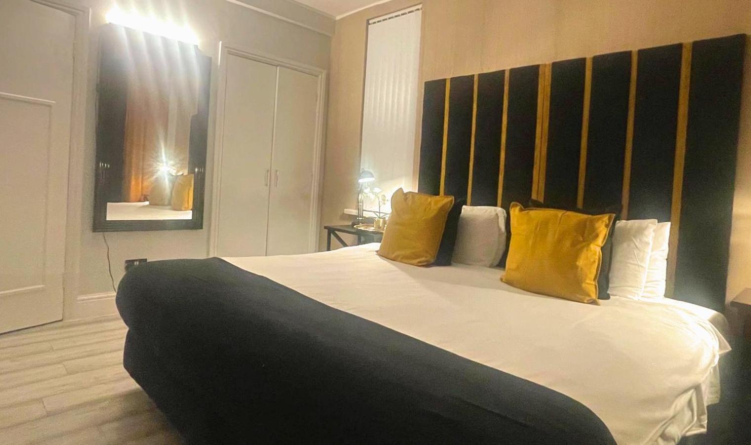 *Luxury 9Ine Lush Jacuzzi Apartment & Balcony* Birmingham Eksteriør billede