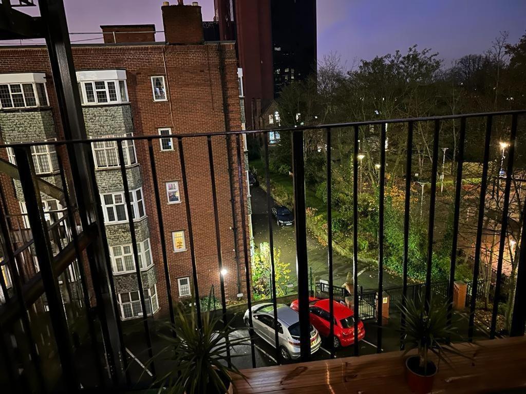 *Luxury 9Ine Lush Jacuzzi Apartment & Balcony* Birmingham Eksteriør billede